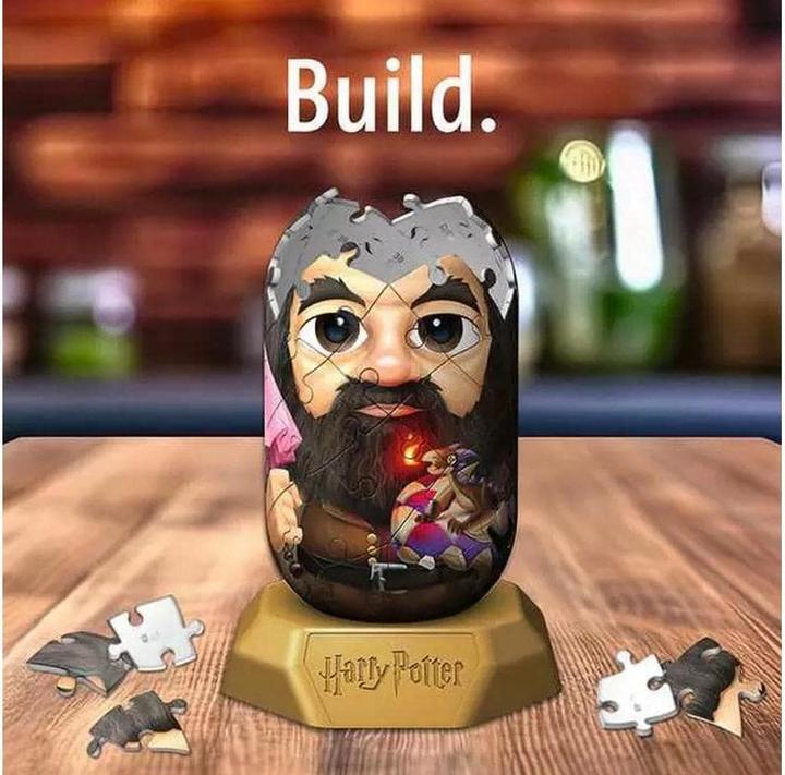 Actual product image Ravensburger Hylkies: The new collectible figure series to assemble yourself. Figure #17 - Harry (54 pieces)