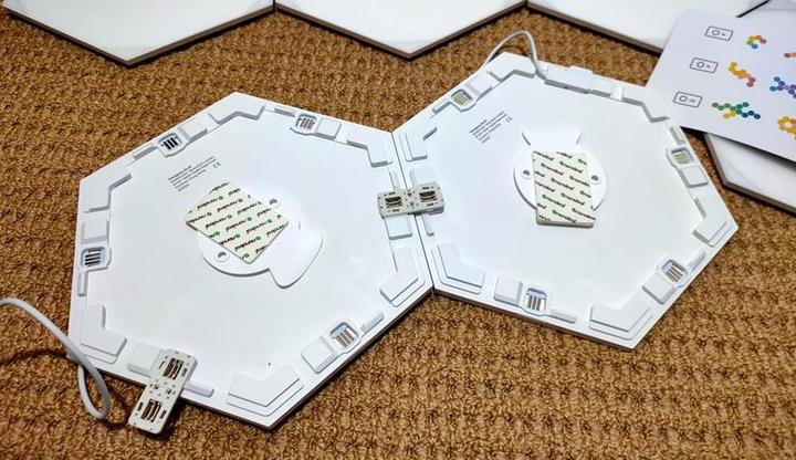Produktbild Nanoleaf Shapes Hexagons Starterkit (9x) (100 lm)