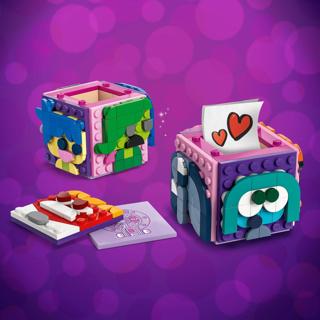 Actual product image LEGO Everything is upside down 2 mood cubes (43248, LEGO Disney)