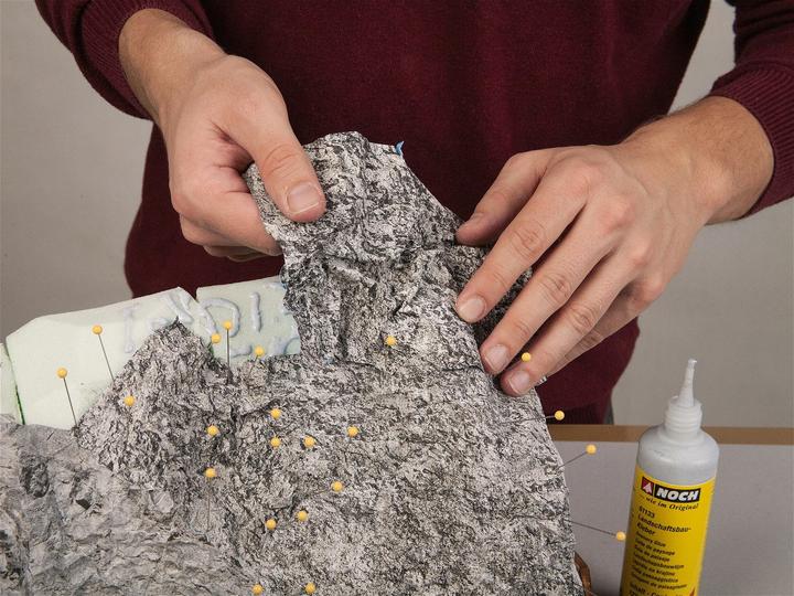 Actual product image Noch 60307 Crinkle Rock® Wild Spire (L x W) 610 mm x 345 mm