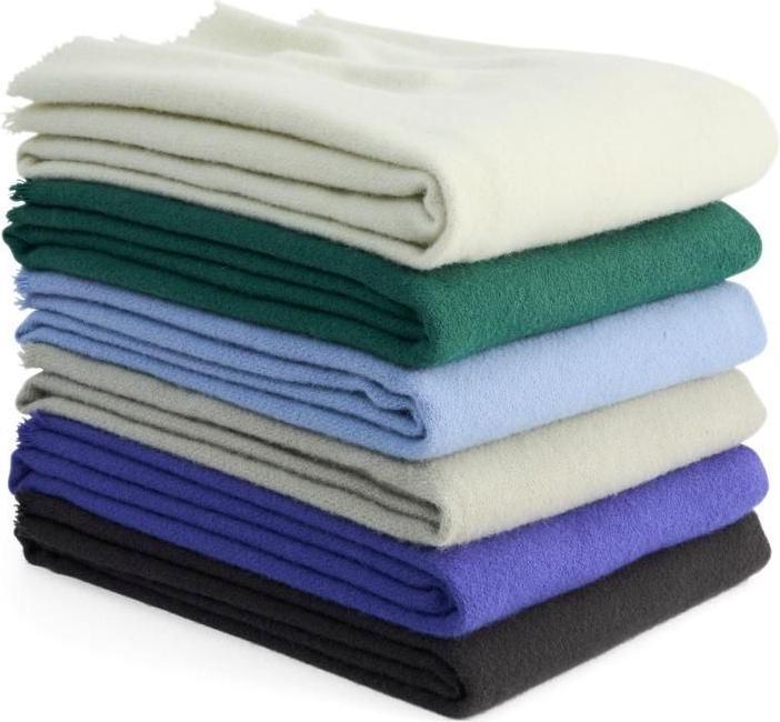 Image du produit HAY Mono Throw W130 x L180 - Pourpre foncé (130 x 180 cm)