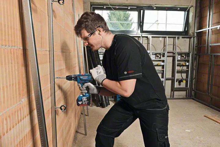 Produktbild Bosch Professional Akku-Schlagbohrschrauber GSB 18V-28, 2 Akku GBA 18V, Schnellladege. GAL 18V-40 (Akkubetrieb)