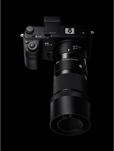 Produktbild Sigma 70mm f/2.8 EX DG MAKRO, Canon EF (Canon EF, Canon EF-S, Vollformat)