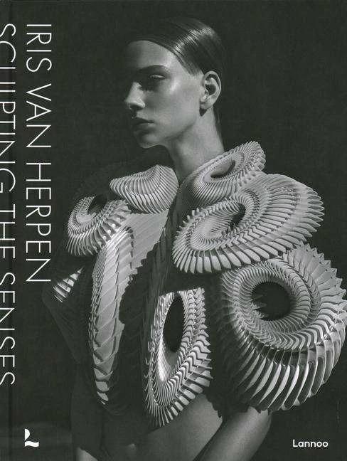 Actual product image Iris van Herpen (English, Cloe Pitiot, Iris van Herpen, 2023)
