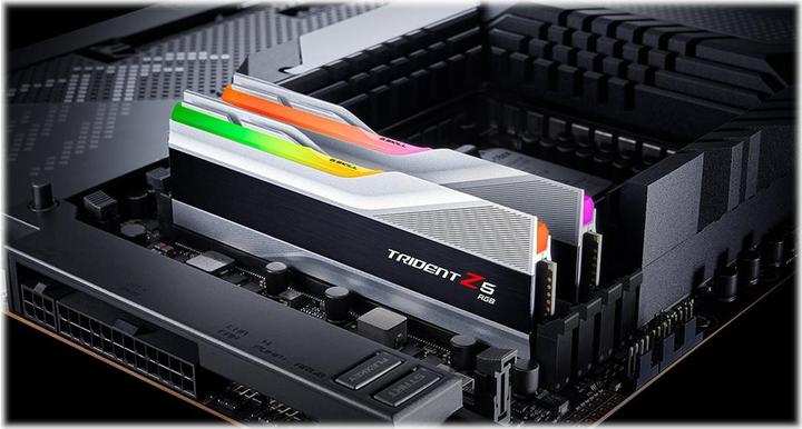 Produktbild G.Skill Trident Z5 RGB (2 x 16GB, 6000 MHz, DDR5-RAM, DIMM)