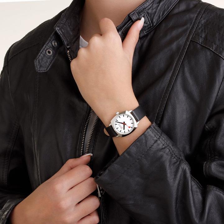 Image du produit Mondaine Petite Cushion (Montre analogique, 31 mm)