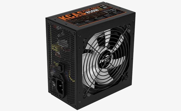 Immagine prodotto AeroCool KCAS PLUS GOLD 850W - 850 W - 100 - 240 V - 47 - 63 Hz - 11 - 5,5 A - 1 (850 W)