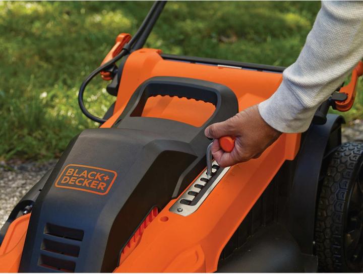 Produktbild Black & Decker Lm2000 (Netzbetrieb)