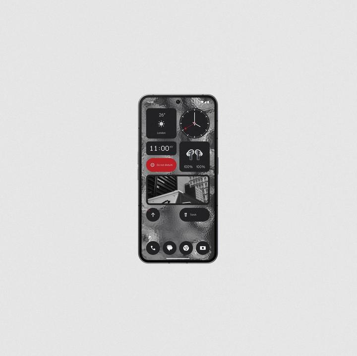 Actual product image Nothing Phone (2) (256 GB, Grey, 6.70", Dual SIM, 50 Mpx, 5G)