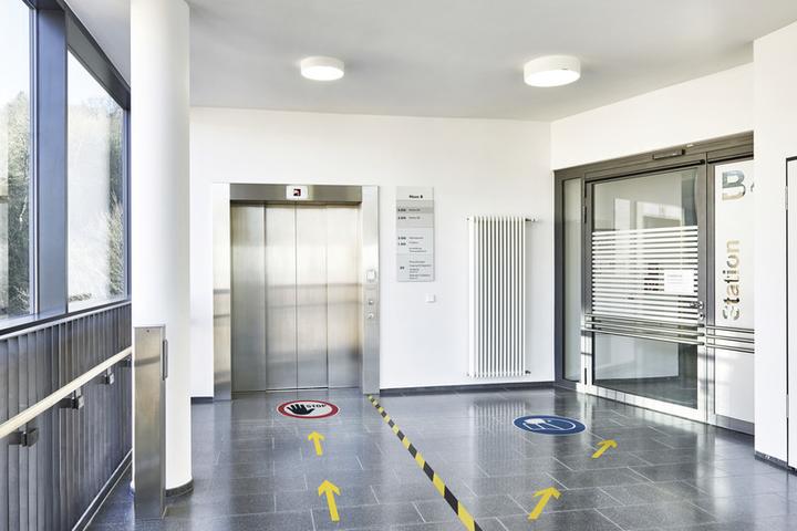 Actual product image Durable Information stickers Signs for floor markings