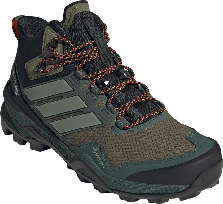 Core Black, Olive Strata, Silver green
