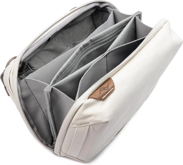 Actual product image Peak Design Tech Pouch (Camera case, 2 l)