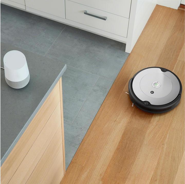 Actual product image iRobot Roomba 694