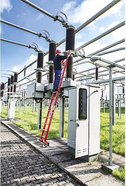 Produktbild Guenzburger Stufen-Anlegeleiter GFK mit Traverse 14 Stufen (Anlegeleiter, 367 cm)