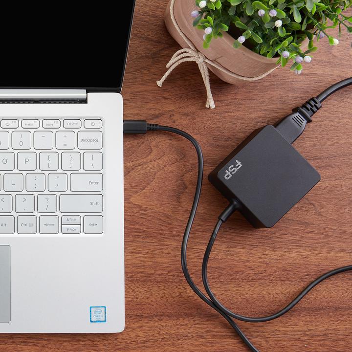 Actual product image Fortron NB Power supply Universal USB-C 65W FSP-NBC 65 AC 100-240V/DC 5V/9V/12V/15V/20V max (65 W)