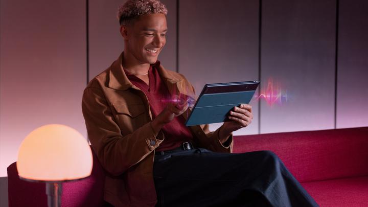 Produktbild Lenovo Plus (nur WLAN, 12.70", 256 GB, Tidal Teal)