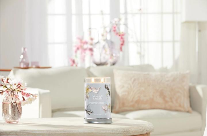 Immagine prodotto Yankee Candle Candela profumata Smoked Vanilla & Cashmere Signature Large Tumbler (567 g)