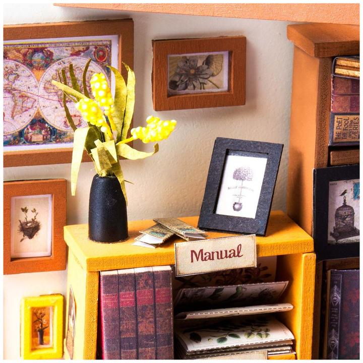 Actual product image Robotime Sam’s Study Library