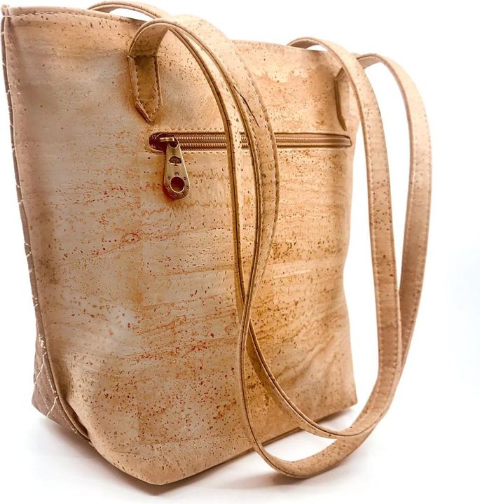 Produktbild Montado Schultertasche «Calcada Quarto» (10 l)