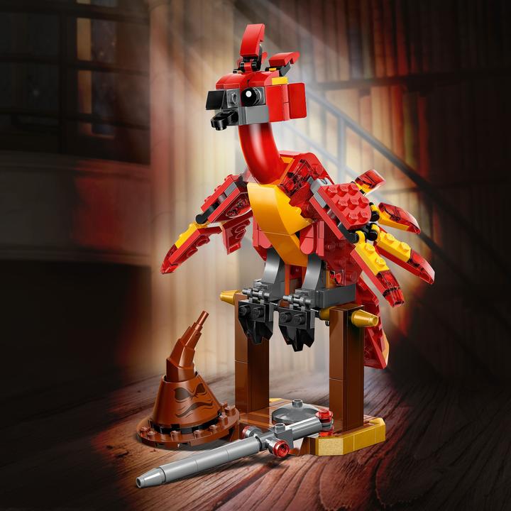 Actual product image LEGO Fawkes: Dumbledores Phönix (76448, LEGO Harry Potter)