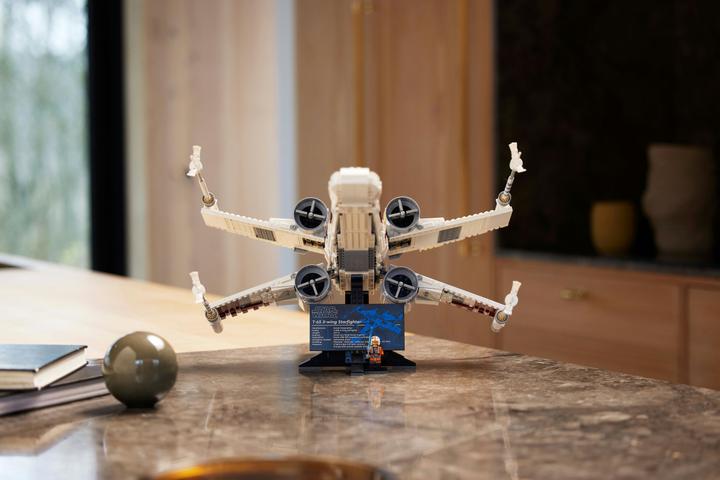 Actual product image LEGO X-Wing Starfighter (75355, LEGO Star Wars, LEGO Rare Sets)