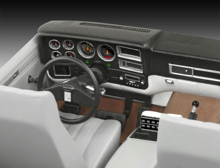 Produktbild Revell Model Set Stranger Things Chevrolet K5 Blazer