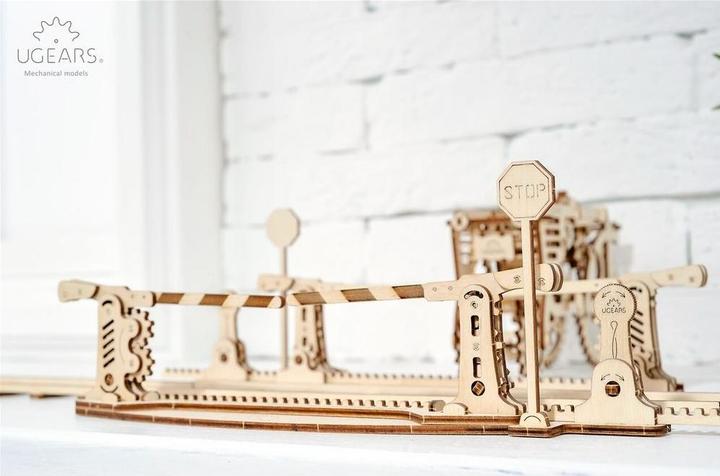 Image du produit Ugears Rails + passage à niveau 196 pièces
