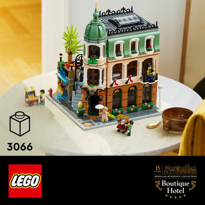 Actual product image LEGO Boutique- Hotel (10297, LEGO Rare Sets)