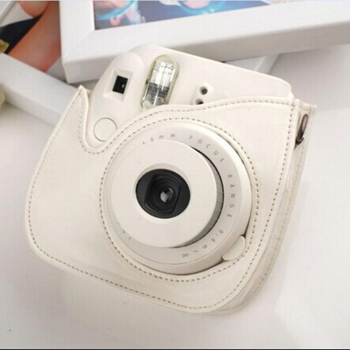Actual product image Fujifilm Instax Mini 8 Leather Case (Camera case, 1.97 l)