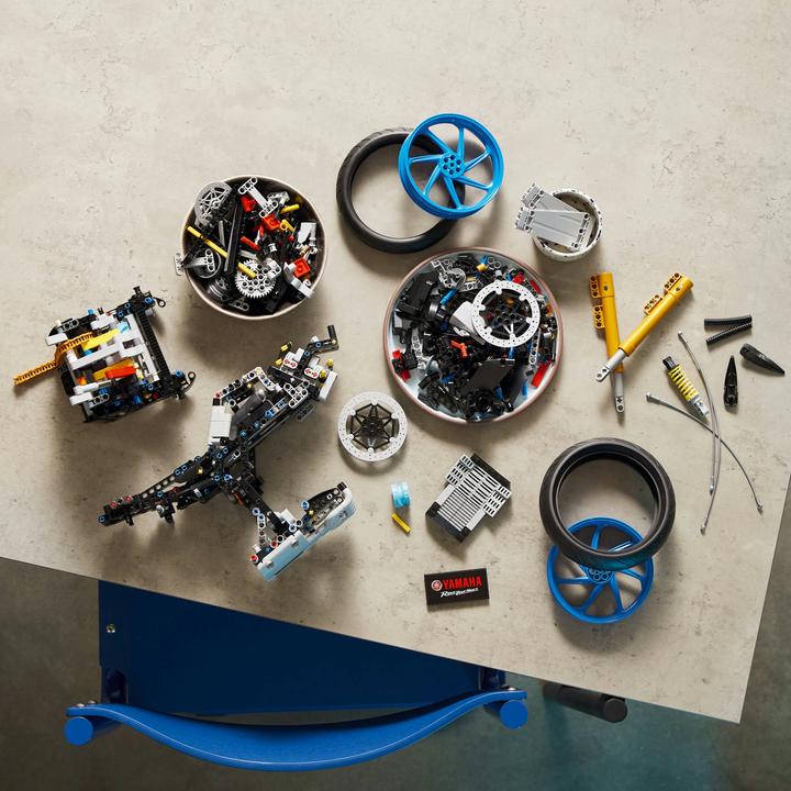 Actual product image LEGO Yamaha MT-10 SP (42159, Technic) (42159, LEGO Technic)