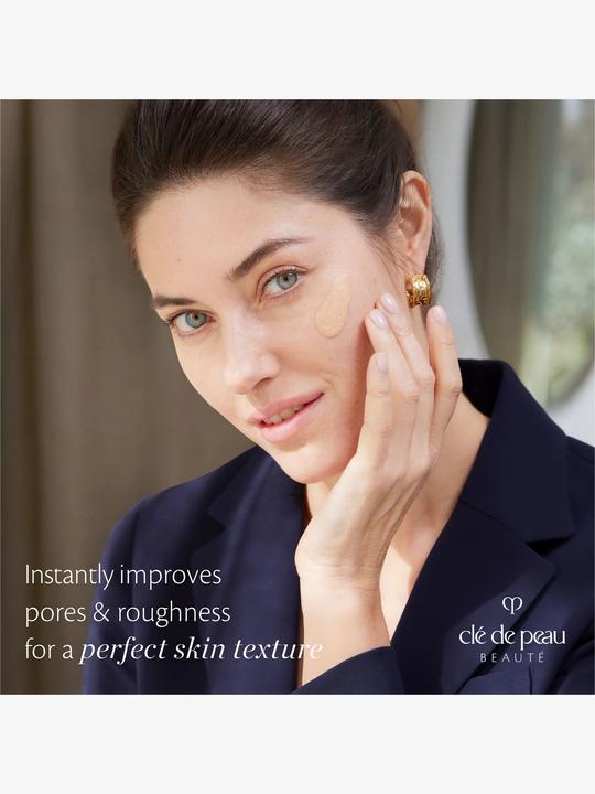 Produktbild Clé De Peau Radiant Fluid Foundation Matte I10 (I10 - Very Light Ivory)