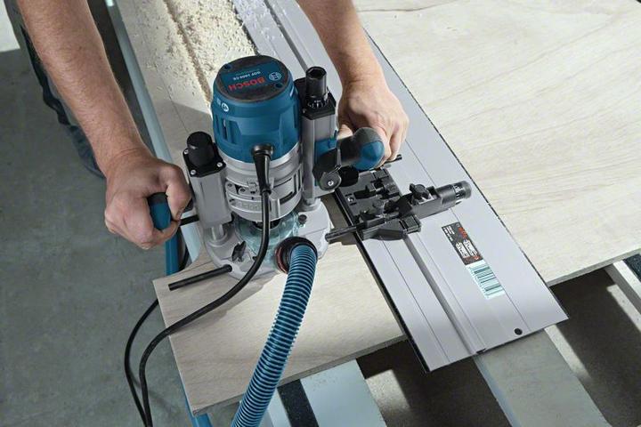 Produktbild Bosch Professional GOF 1600 CE