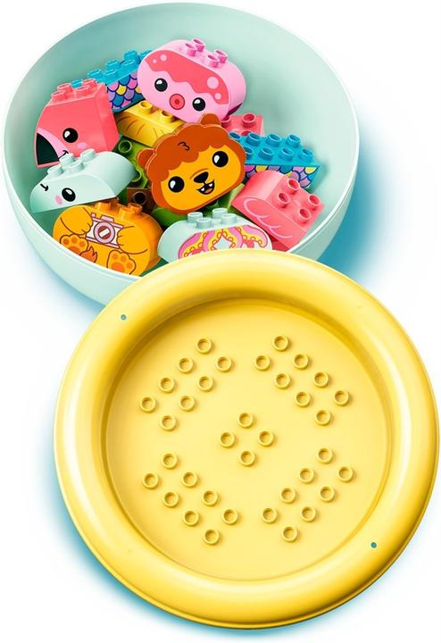 Actual product image LEGO Bathtub fun: Swimming animal island (10966)