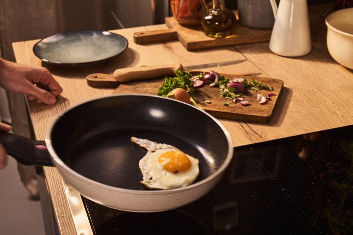 Actual product image Ballarini Ledro Bratpfanne 24cm (24 cm, Frying pan, Aluminium)