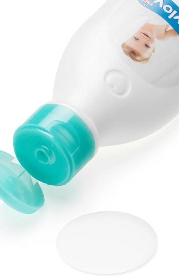 Produktbild dm babylove Bademilch ultra sensitive