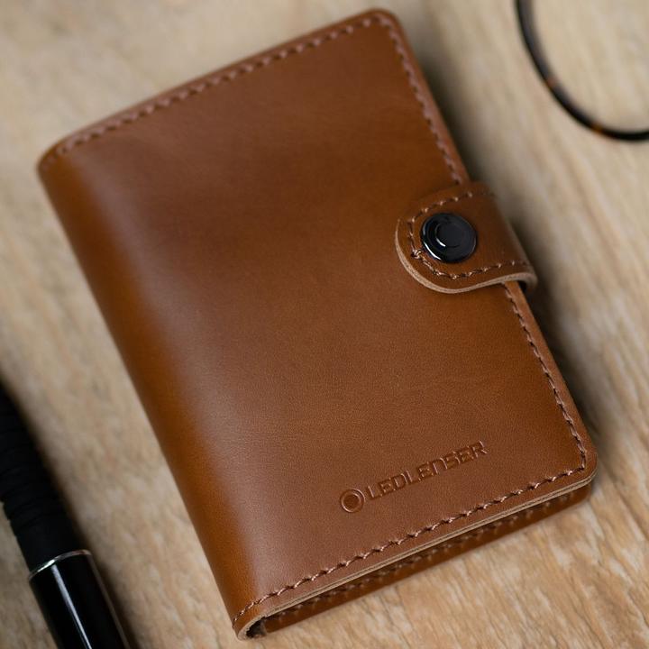 Actual product image Ledlenser Lite Wallet (9.65 cm, 150 lm)