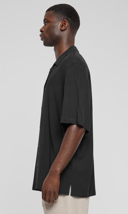 Actual product image Urban Classics Loose viscose shirt - 141029 (4XL)