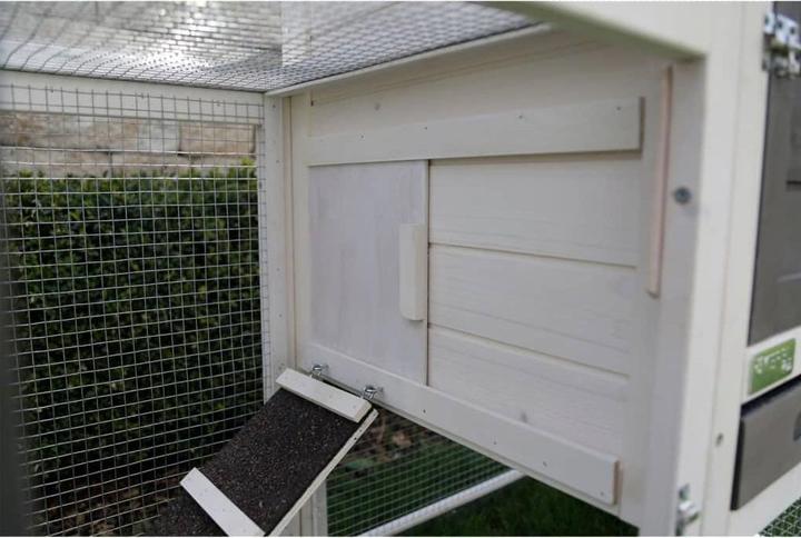 Image du produit Kerbl Clapier pour rongeurs Freetime Luke, maison en bois avec cour extérieure, toit en bitume, bac de