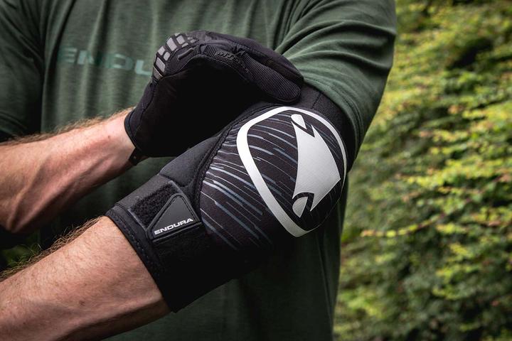 Image du produit Endura Protecteurs de coude SingleTrack II (M, Coudes, Modèle unique)