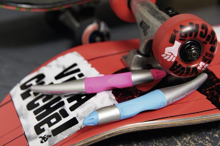 Produktbild STABILO EASYoriginal metallic Tintenroller für Linkshänder (Neon, Metallic, 1 x)