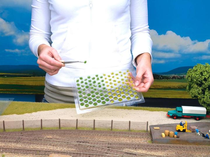 Actual product image Noch Grass tufts muted colours, 104 pieces