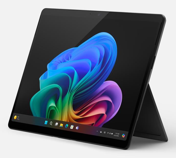 Produktbild Microsoft Surface Pro – Copilot+ PC (mit Netzteil) – 11. Edition (13", Snapdragon X Elite X1E-80-100, 16 GB, 512 GB, Ohne Tastaturlayout)
