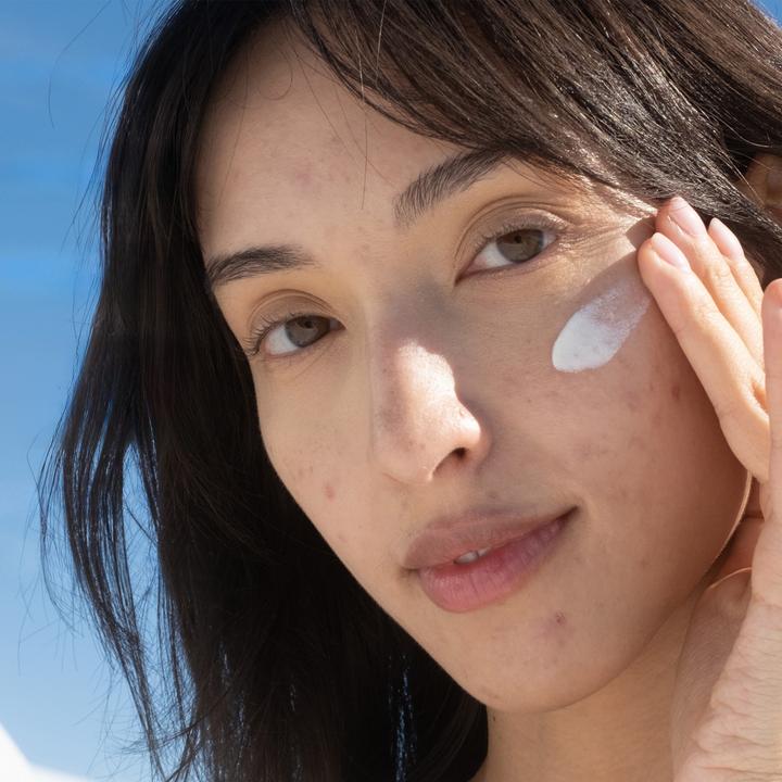 Produktbild Coola Suncare Clear Skin Zinc Oxide Sunscreen (Sonnencreme, SPF 30)