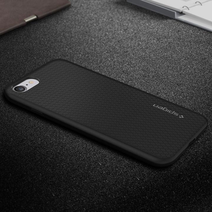 Produktbild Spigen Liquid Armor (Apple iPhone 8, Apple iPhone 7, Apple iPhone SE (3rd Gen), Apple iPhone SE (2nd Gen))
