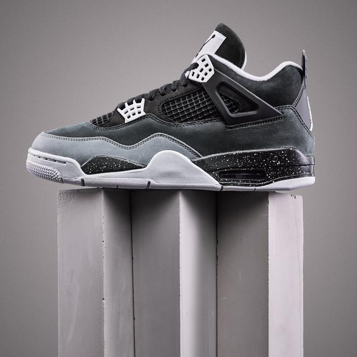 Image du produit Nike Air Jordan 4 (37.5)