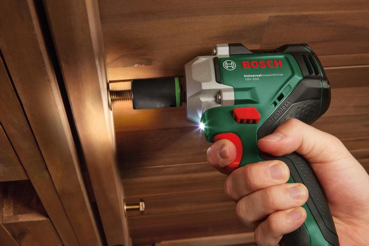 Image du produit Bosch Home & Garden UniversalImpactDrive 18V-350 (Fonctionnement sur batterie)
