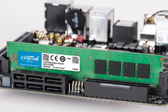 Produktbild Crucial CT16G4DFD832A (1 x 16GB, 3200 MHz, DDR4-RAM, U-DIMM)
