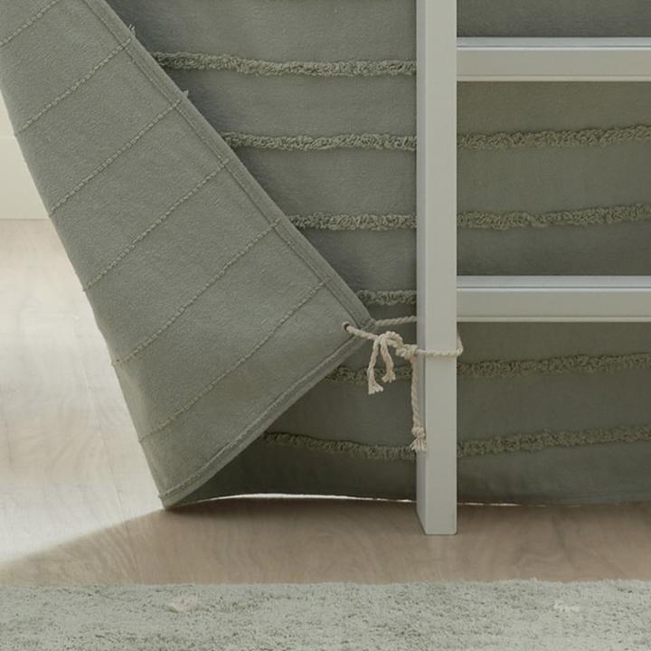 Produktbild Lifetime Kidsrooms Halbhohes Bett mit Schraege Leiter und Spielvorhang, Rollboden