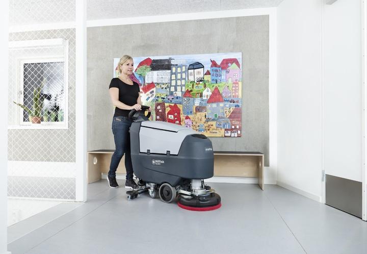 Image du produit Nilfisk Machine à laver le sol SCRUBBER SC401 43 B