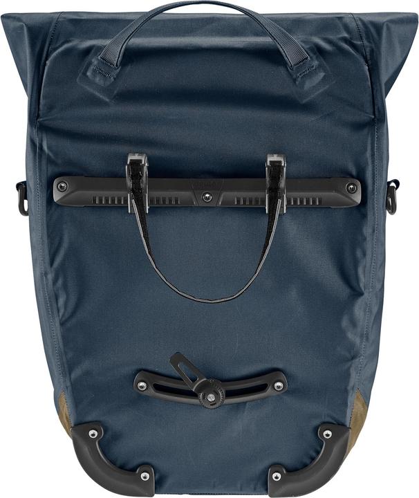 Actual product image Deuter Mainhattan 17+10 (17 l, Luggage carrier bag)